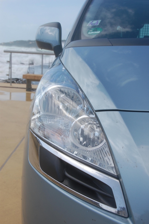 Peugeot 5008 1.6 l 155 THP Premium: Panoramablick auf allen Plätzen