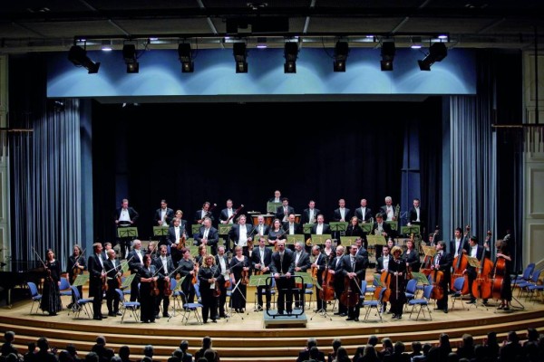 Philharmonic Volkswagen Orchestra und Peter Maffay bei ''Wetten, dass..?'' auf Mallorca