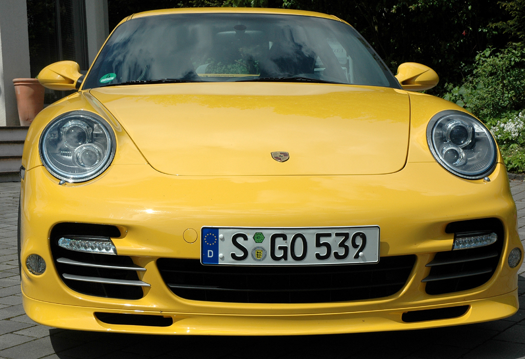 Porsche 911 Turbo: Frontansicht. 