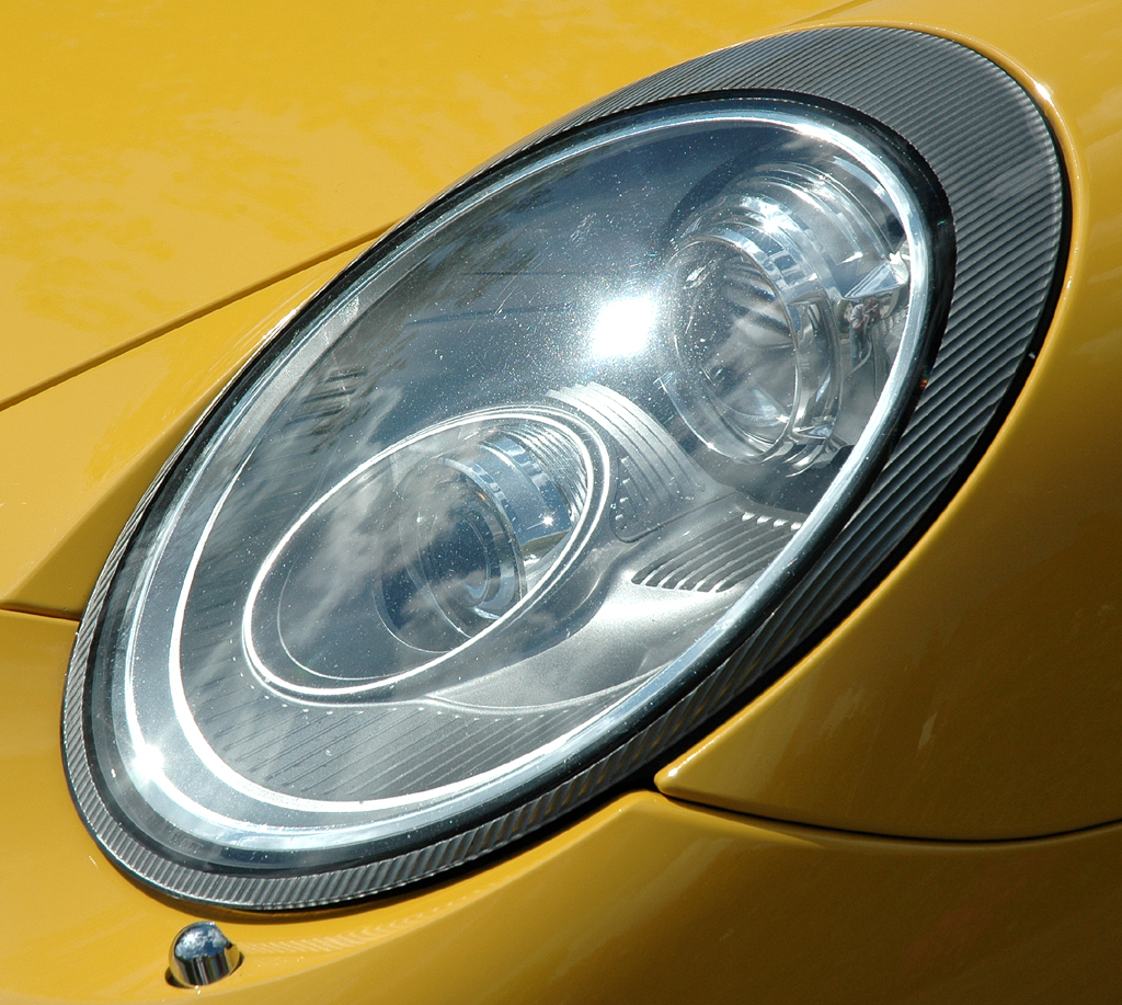 Porsche 911 Turbo: Leuchteinheit vorn. 