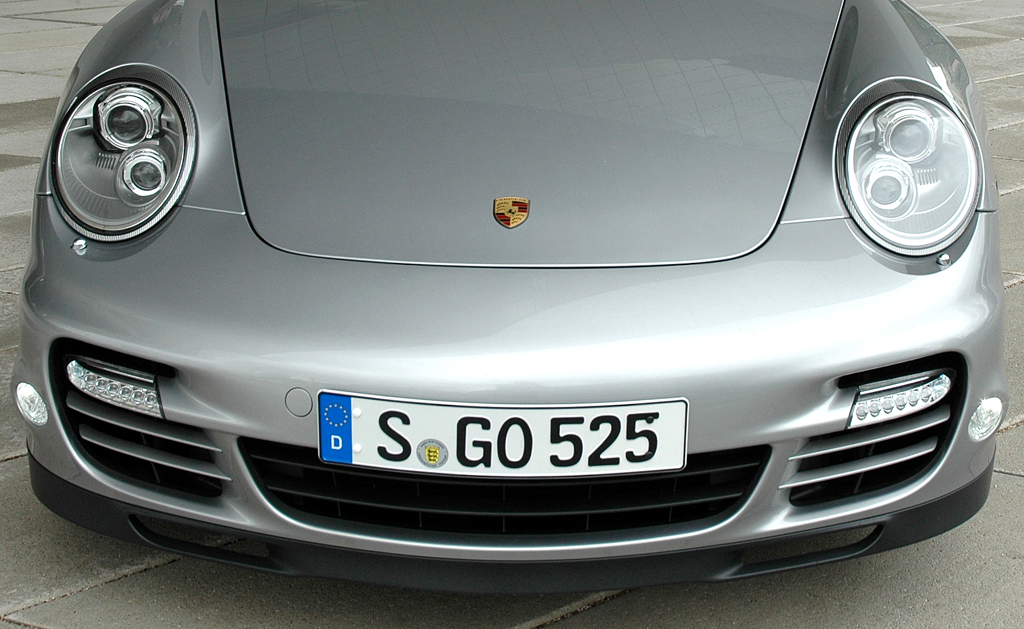 Porsche 911 Turbo S: Frontansicht. 