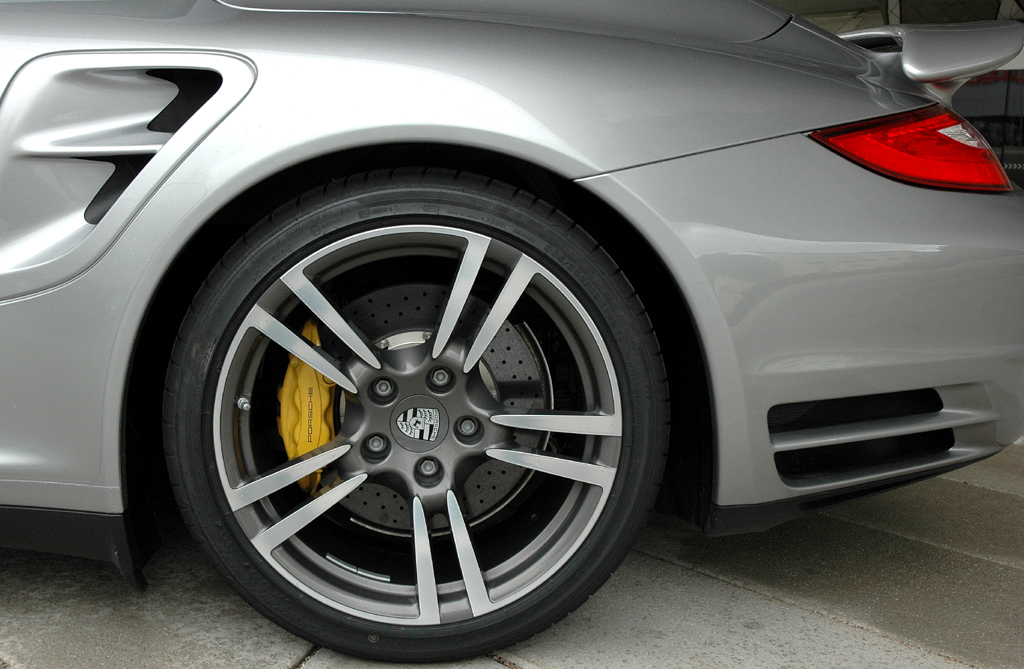 Porsche 911 Turbo S: Seitenpartie hinten. 