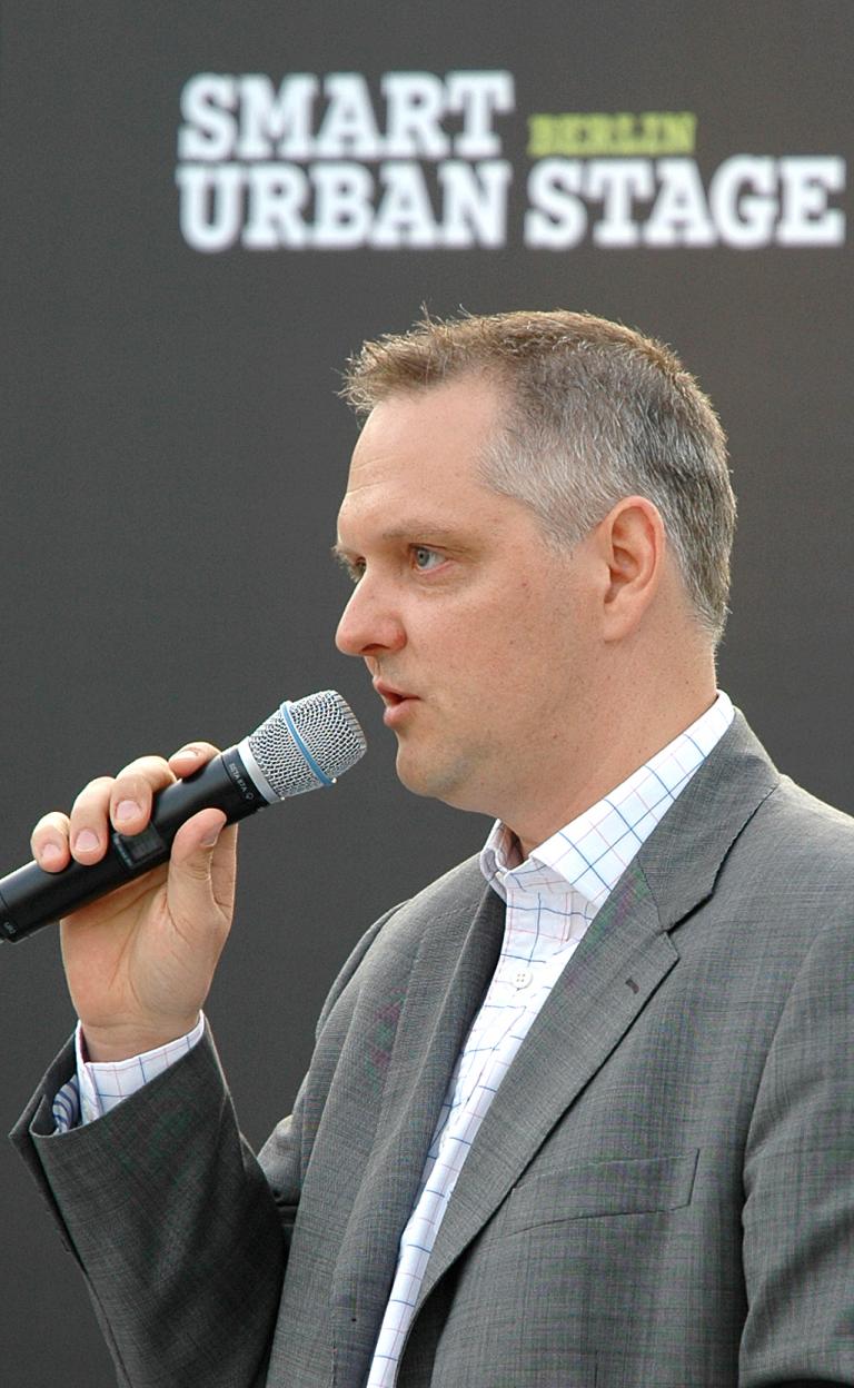 Smart Urban Stage: Markenchef Marc Langenbrinck erklärt, worum es geht. 