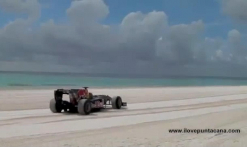 Sonnenbad im Formel -1- Auto