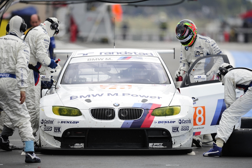Tourenwagen-WM: Erster Saisonsieg für BMW