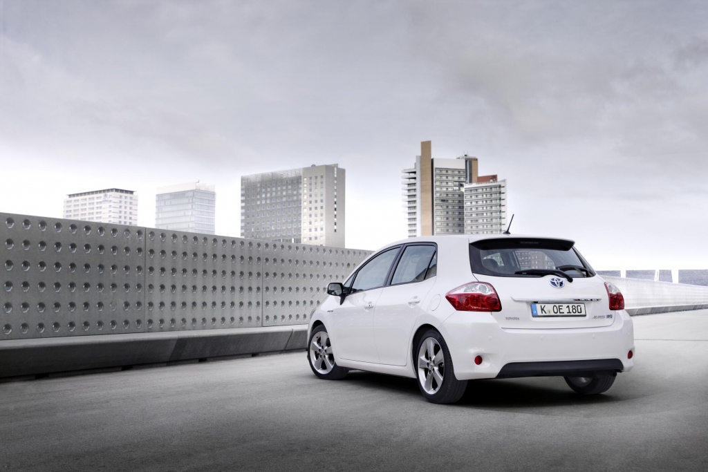 Toyota Auris Hybrid: Öko-Antrieb für die Massen 