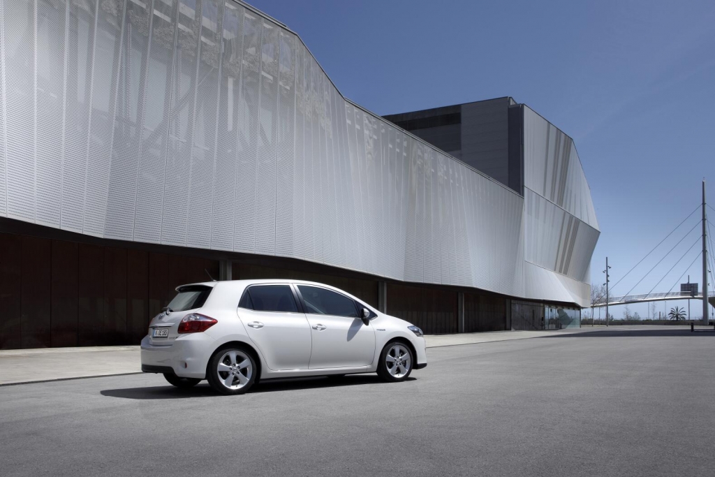Toyota Auris Hybrid: Öko-Antrieb für die Massen 