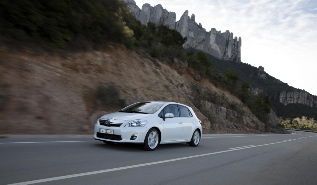 Toyota Auris Hybrid: Öko-Antrieb für die Massen 