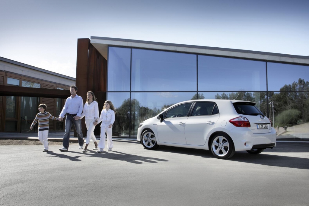 Toyota Auris Hybrid: Öko-Antrieb für die Massen 