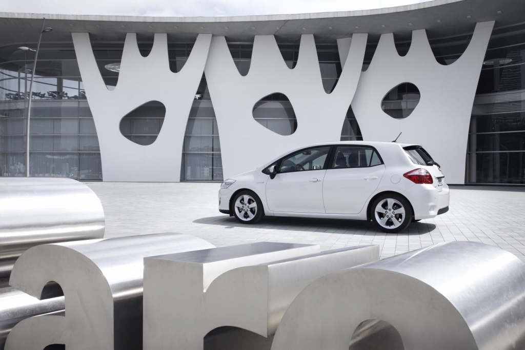 Toyota Auris Hybrid: Öko-Antrieb für die Massen 
