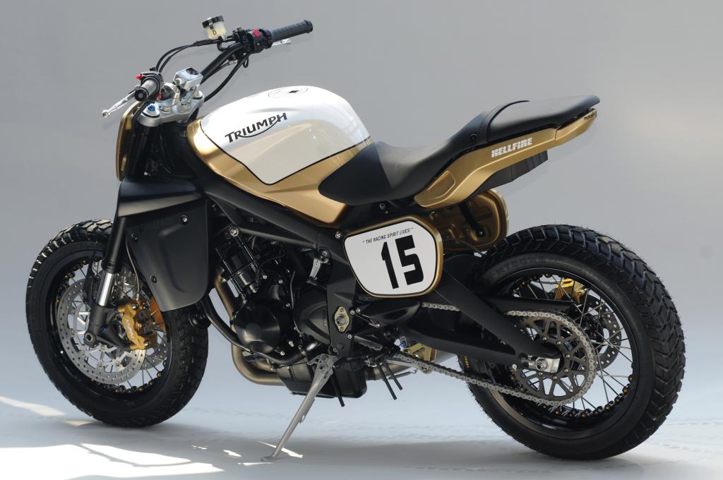 Triumph Street Triple Hellfire von Motorcorner.