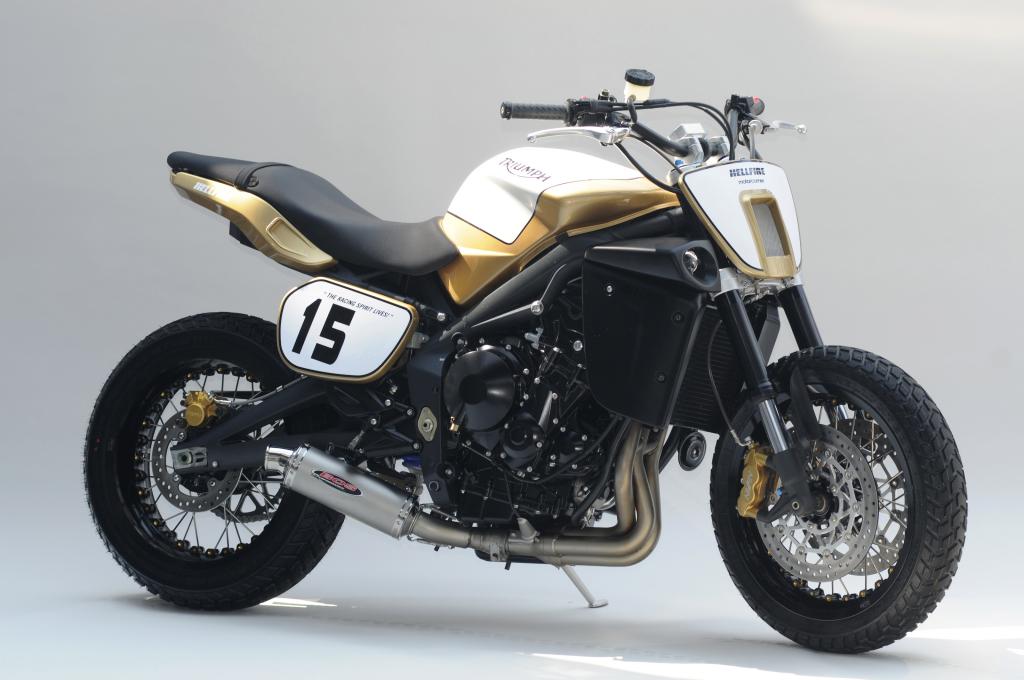 Triumph Street Triple Hellfire von Motorcorner.