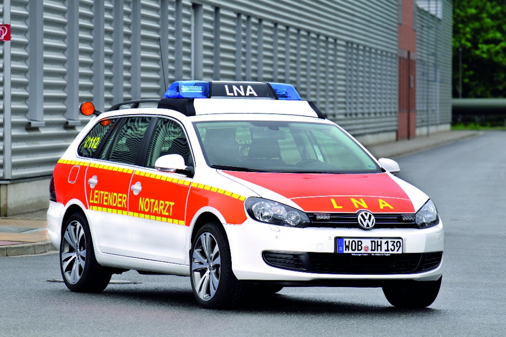 Volkswagen Golf Variant als NEF-Kommandowagen.