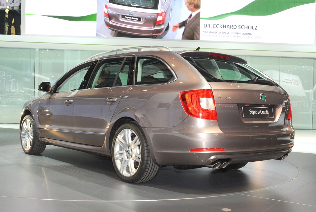 Zweiter Kandidat: Skoda Superb Combi. 