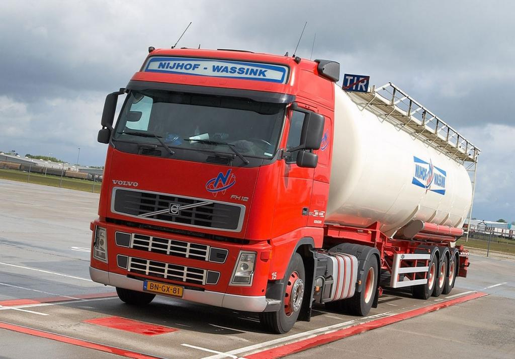 30 Volvo nehmen an Lkw-Sicherheitsstudie teil