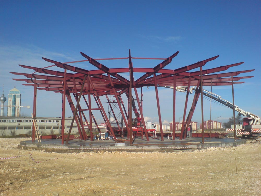 Autotempel-Gigantomanie in Istanbul