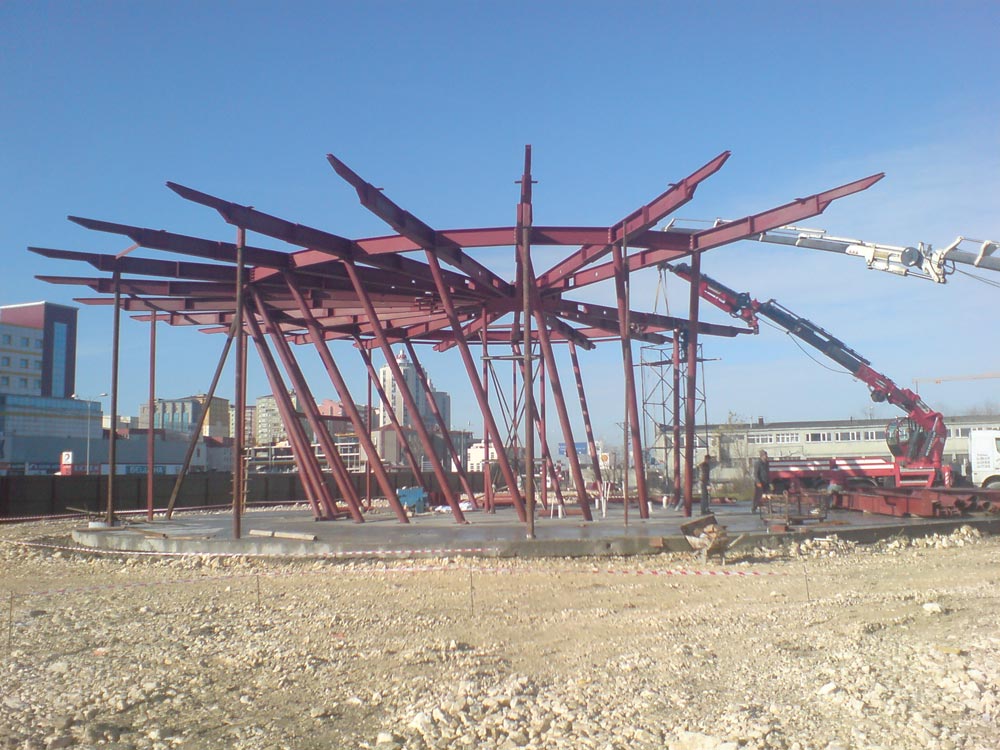 Autotempel-Gigantomanie in Istanbul