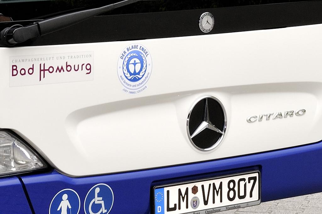 Bad Homburg rüstet Stadtbusflotte mit „Blauem Engel“ nach.