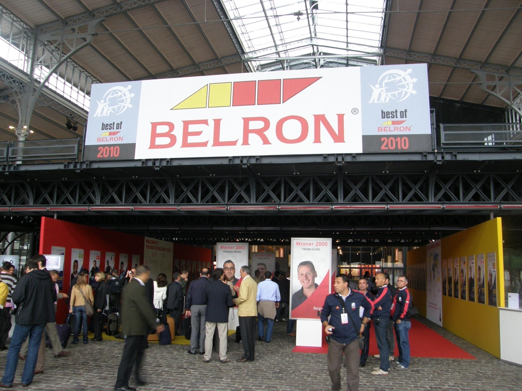 Best of Belron Paris 2010: Weltbester Belron-Monteur Benoît Decker aus Belgien