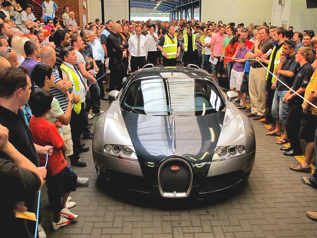 Bugatti Veyron für 760.000 Euro vermarktet