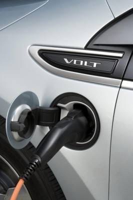Chevrolet Volt wird mit Ladestation ausgeliefert 