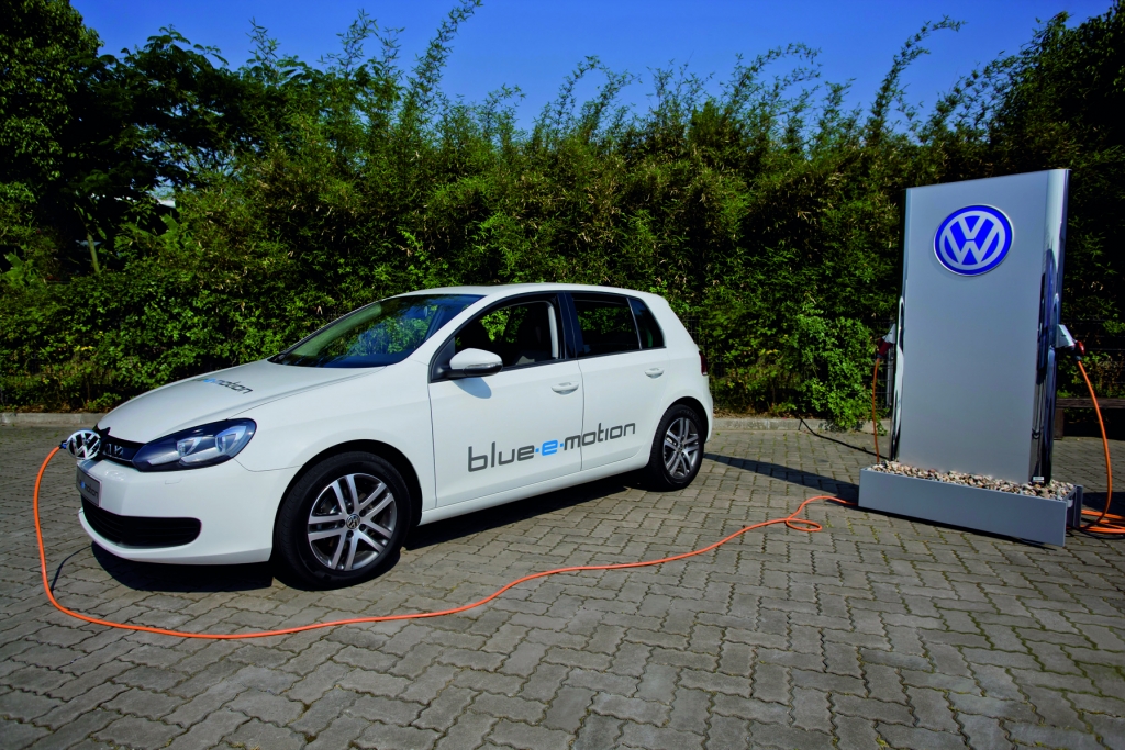Der Golf wird elektrisch