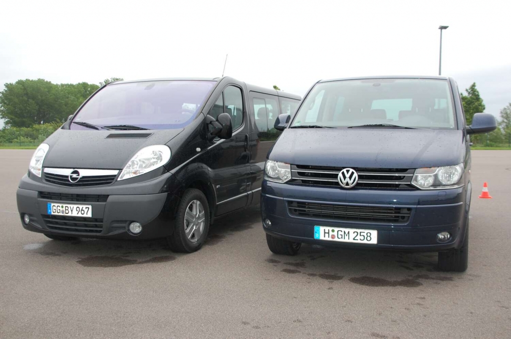 Duell der Großraumvans: VW Multivan Comfortline 2.0 TDI vs. Opel Vivaro Life Cosmo 2.5 CDTI