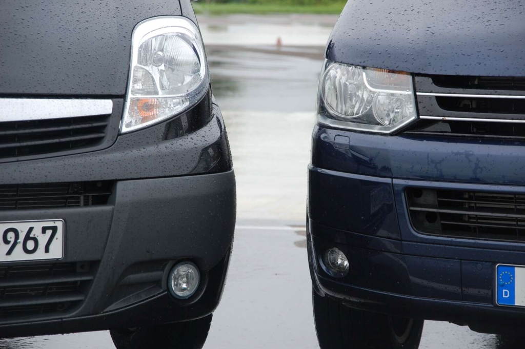Duell der Großraumvans: VW Multivan Comfortline 2.0 TDI vs. Opel Vivaro Life Cosmo 2.5 CDTI