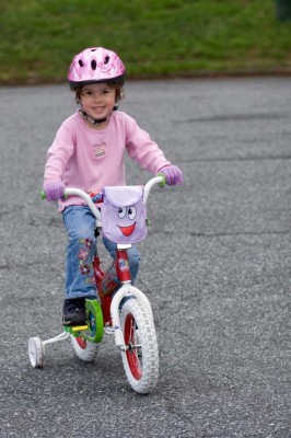Eltern achten bei Kinderfahrrädern auf Sicherheit 