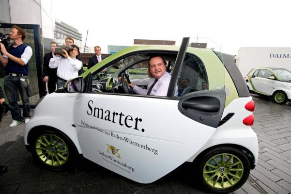 Erster Elektro-smart auf Baden-Württembergs Straßen