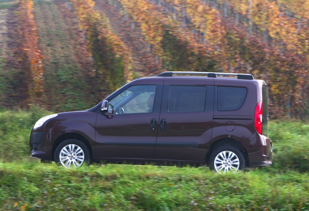Fahrbericht Fiat Doblò Emotion 1.6 16V Multijet: Für fröhliche Freizeit