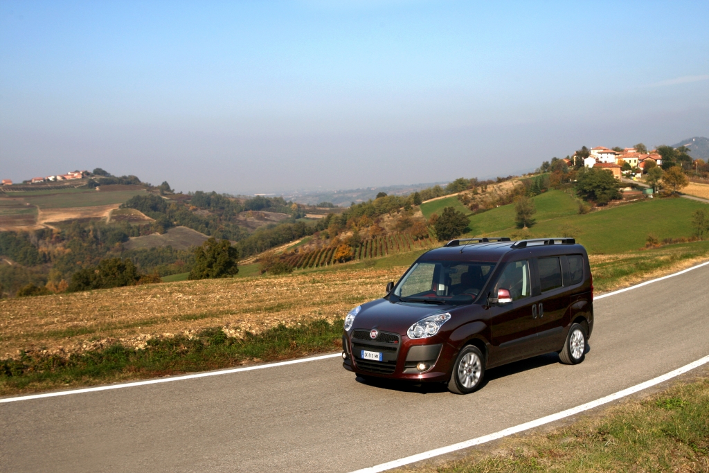 Fahrbericht Fiat Doblò Emotion 1.6 16V Multijet: Für fröhliche Freizeit