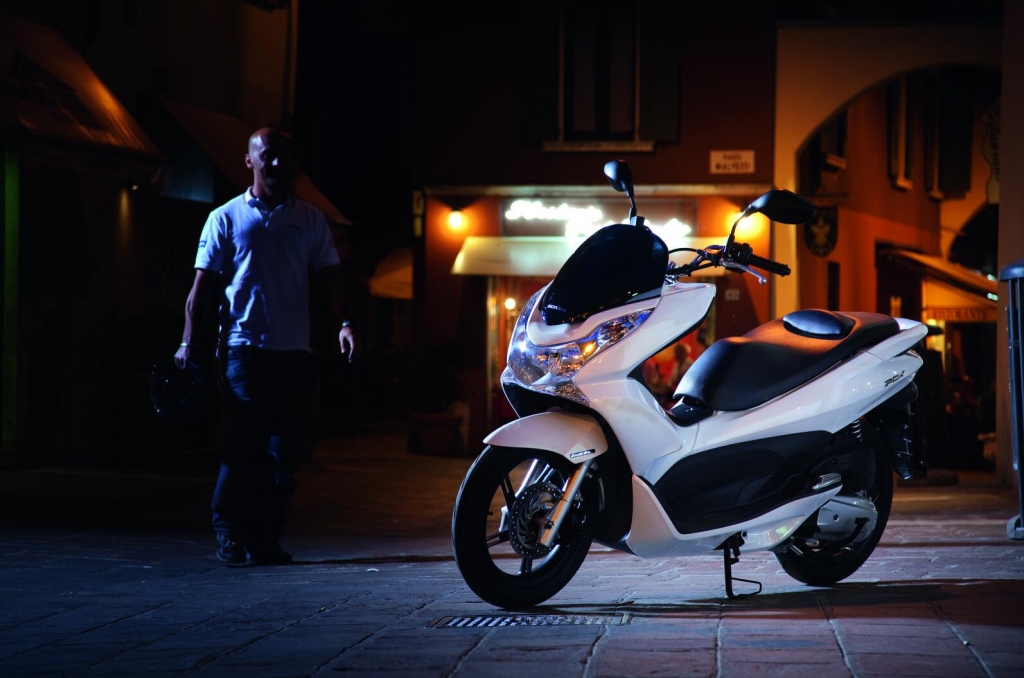 Fahrbericht Honda PCX 125: Optimierter Bestseller 