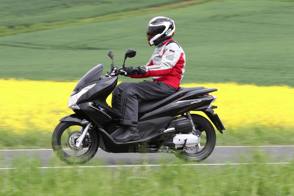 Fahrbericht Honda PCX 125: Optimierter Bestseller 