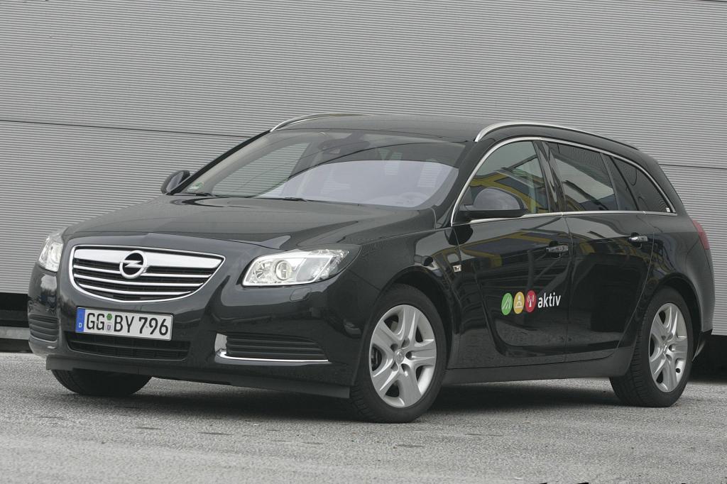 Forschungsprojekt AKTIV: Opel erprobt Fahrzeugskommunikations- und Fahrerassistenzsysteme