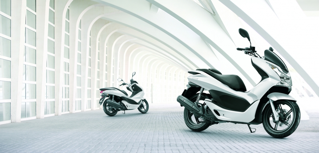 Honda PCX: Erster Roller mit Leerlaufabschaltung erhältlich 