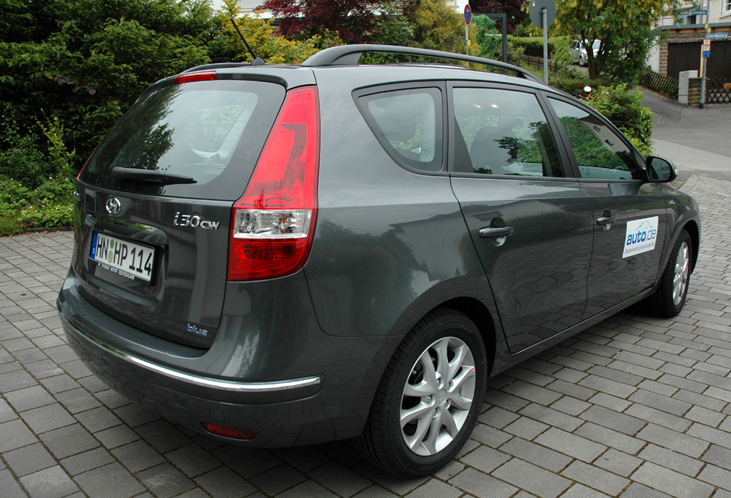 Hyundai i30cw: Heck-/Seitenansicht.