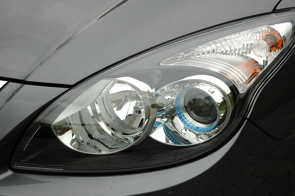 Hyundai i30cw: Leuchteinheit vorn. 