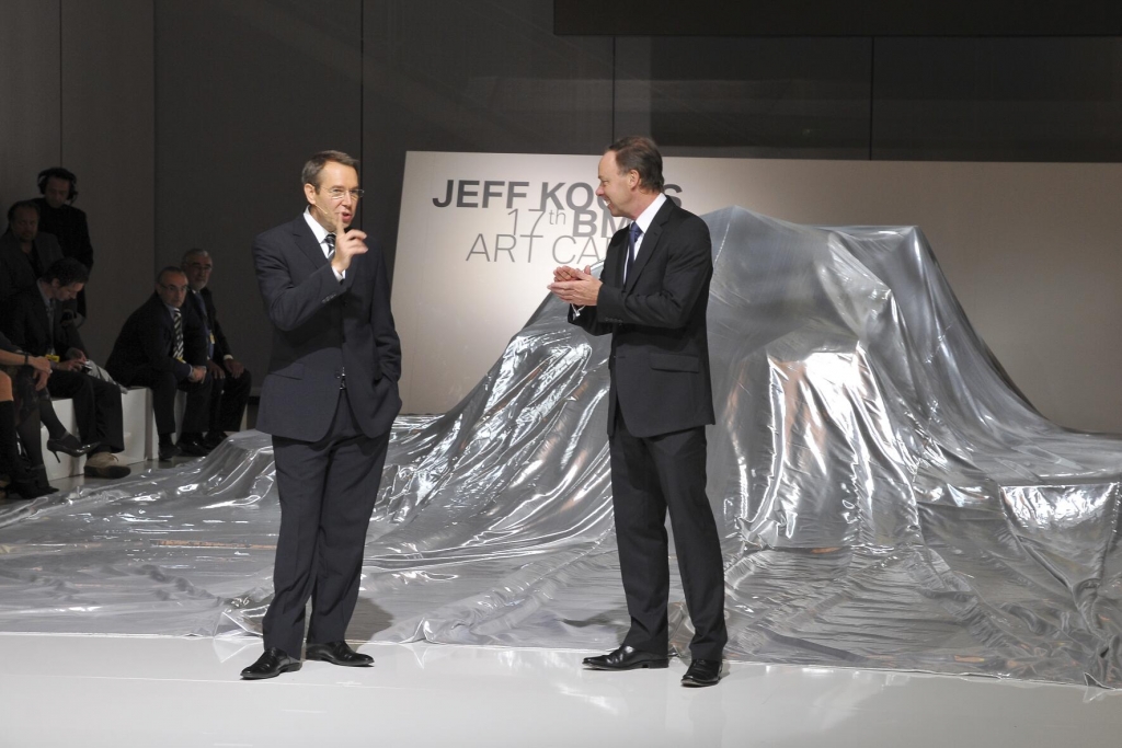 In Paris enthüllt: Jeff Koons’ BMW M 3 GT2 Art Car für Le Mans