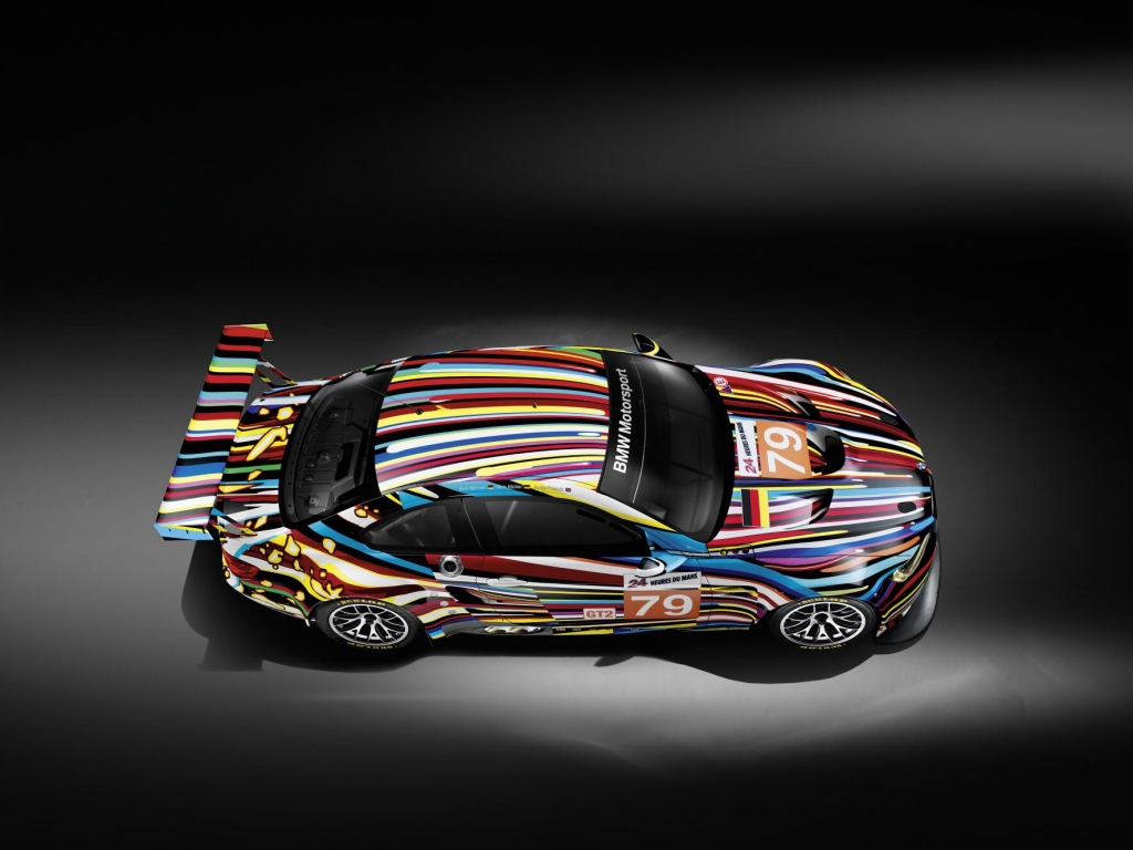 In Paris enthüllt: Jeff Koons’ BMW M 3 GT2 Art Car für Le Mans