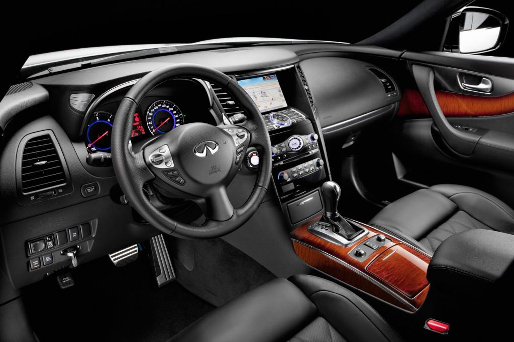 Infiniti FX30d: Diesel-Power für Europa 