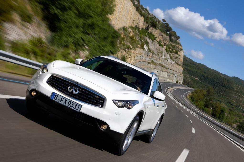 Infiniti FX30d: Diesel-Power für Europa 
