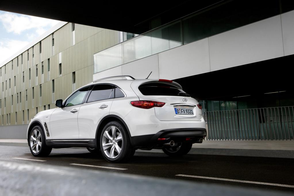 Infiniti FX30d: Diesel-Power für Europa 