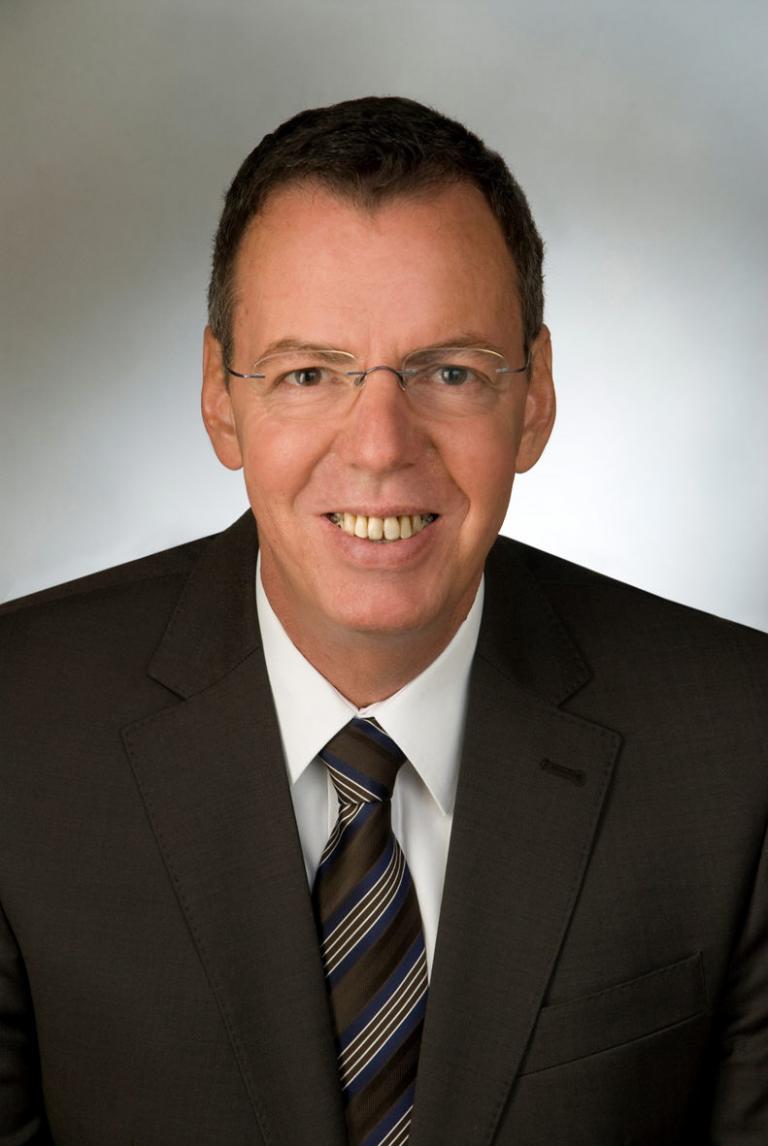 Jeffrey L. Scott geht zu Aston Martin 