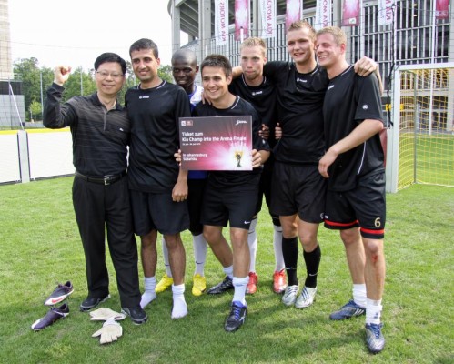 Kölner Kicker fahren zur Kia-Amateur-WM nach Südafrika
