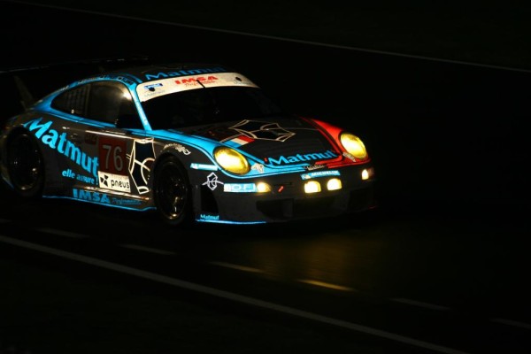 Le Mans 2010: Zwei Peugeot und ein Audi zur Nacht vorne