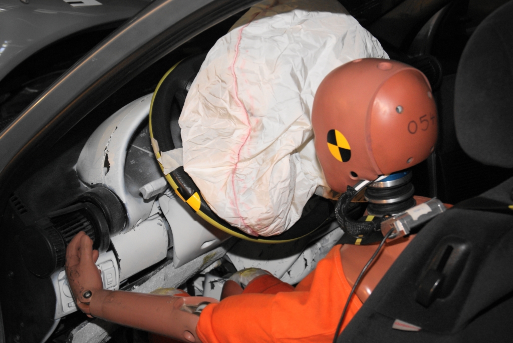 Lebensretter Airbag ist in vielen preiswerten Kleinfahrzeugen in aufstrebenden Märkten noch kein Standard.
