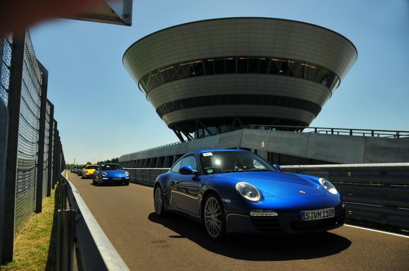 Lernen fürs Leben. Oder: Wie man einen Porsche richtig fährt.