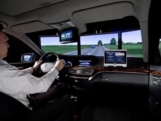MBtech stellt Simulator für Assistenzsysteme vor