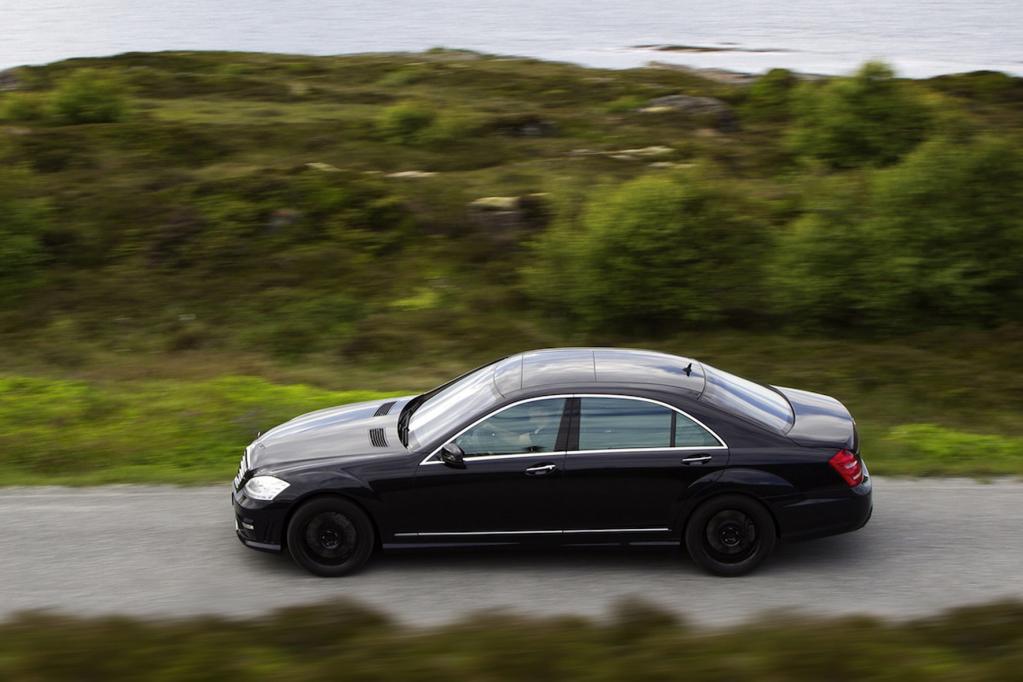 Mercedes S 63 AMG: Schwarzer Kater 